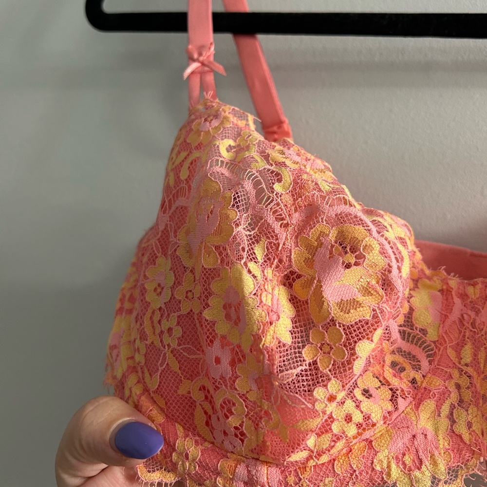 Victoria’s Secret dream angels push up without padding bra - Picture 5 of 7